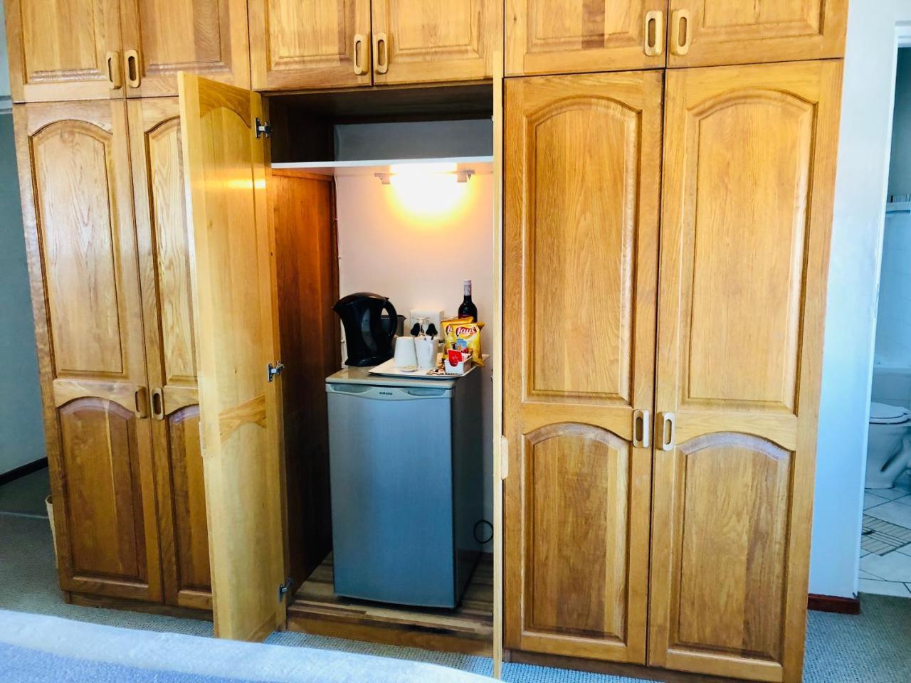 Sandra'S Guest House ランゲバーン エクステリア 写真